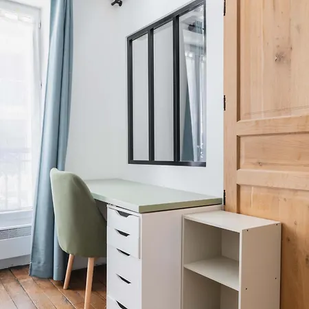 Daire 2 Pieces Confortable Metro Duroc - 6 -4p Paris