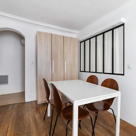 2 Pieces Confortable Metro Duroc - 6 -4p Daire *