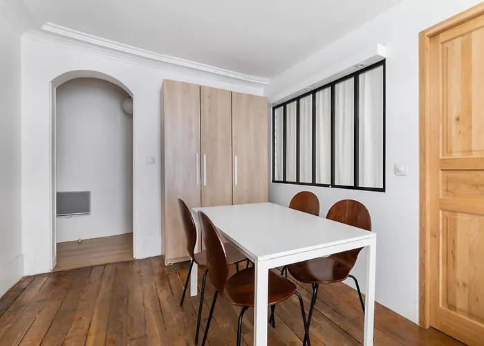2 Pieces Confortable Metro Duroc - 6 -4p Daire *