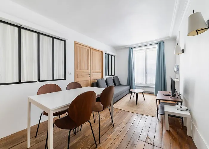 Daire 2 Pieces Confortable Metro Duroc - 6 -4p Paris